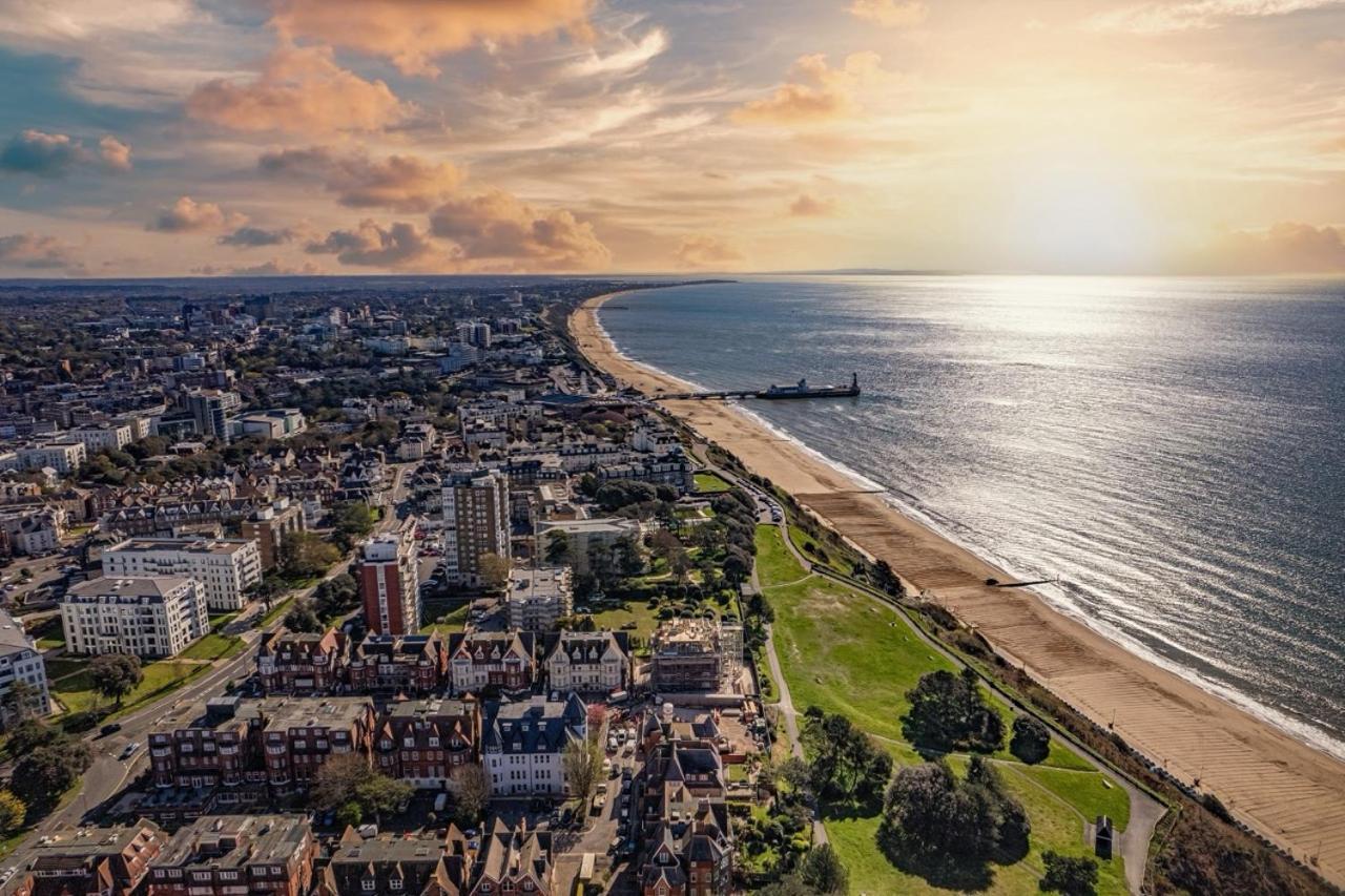 Апартаменти Sea Breeze - Coast Борнмут Екстер'єр фото